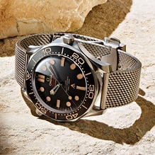 Omega-Seamaster-Diver-300m-James-Bond-007-2020-Edition-O21090422001001725-15.jpg