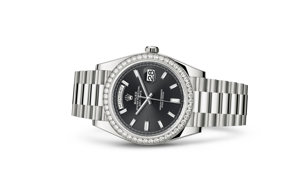 Rolex-Day-Date-40-Oyster-40-mm-white-gold-and-diamonds-m228349rbr-0003-2.png