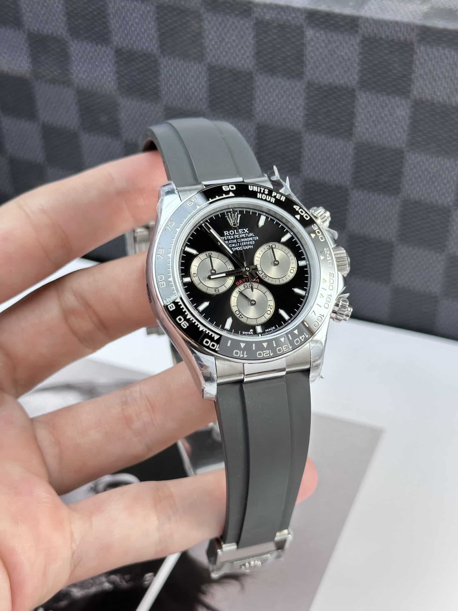Rolex-Daytona-126519LN-0002-Noob-Factory-4-scaled-1