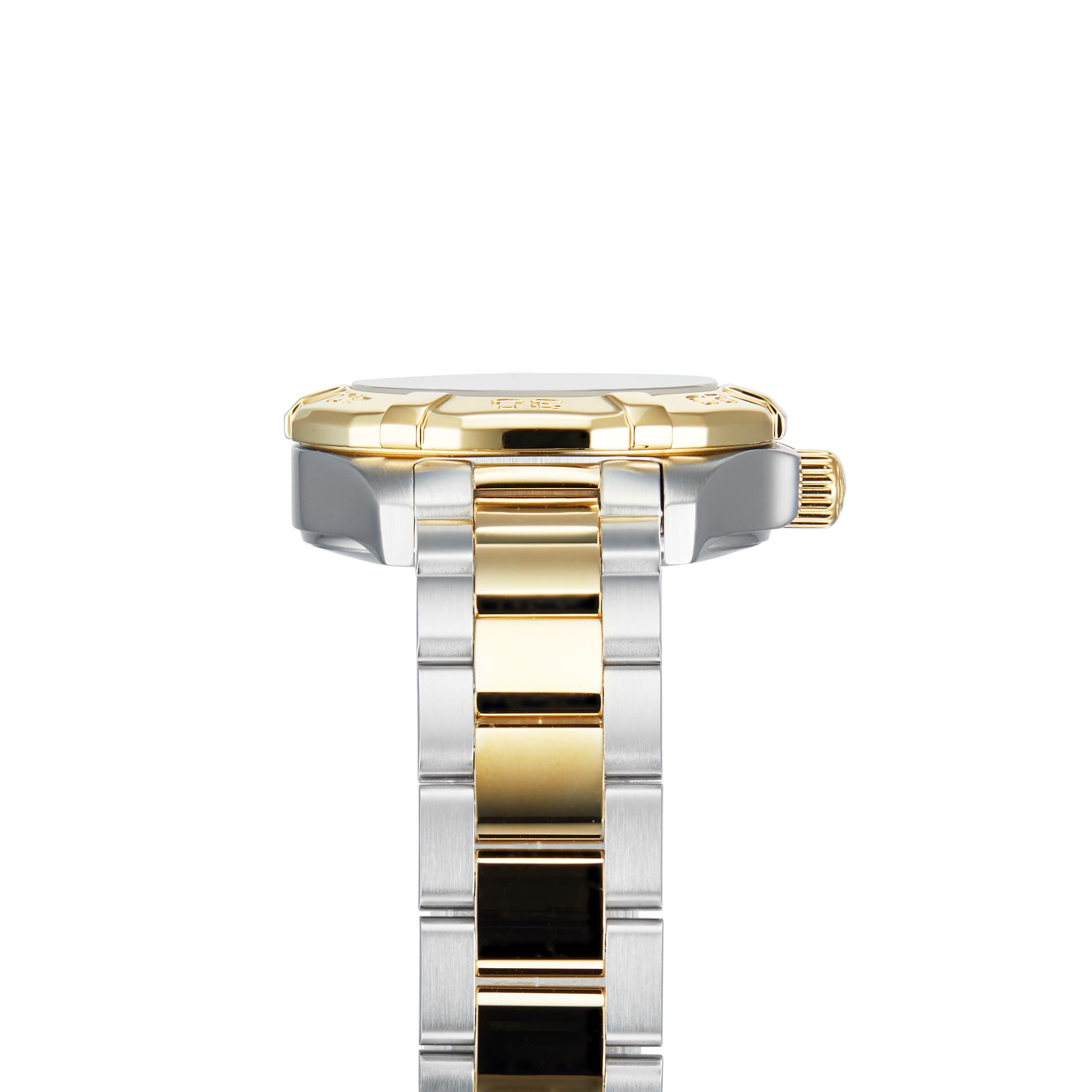 TAG-Heuer-Aquaracer-300M-27mm-Quartz-Ladies-Watch-WBD1422.BB0321611-12.jpg