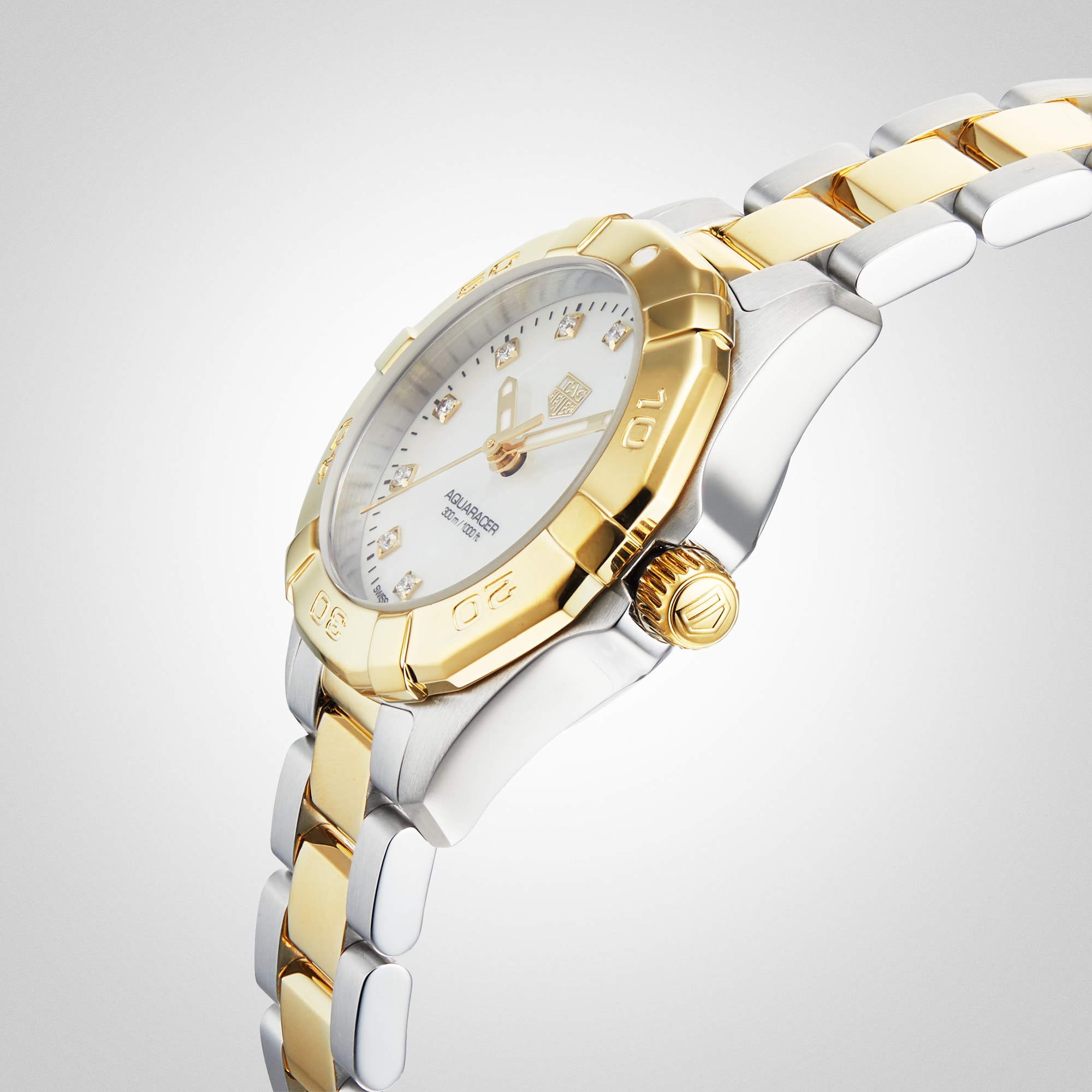 TAG-Heuer-Aquaracer-300M-27mm-Quartz-Ladies-Watch-WBD1422.BB0321611-15.jpg