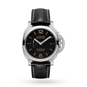 Replica Panerai Luminor Mens Black 42mm watch